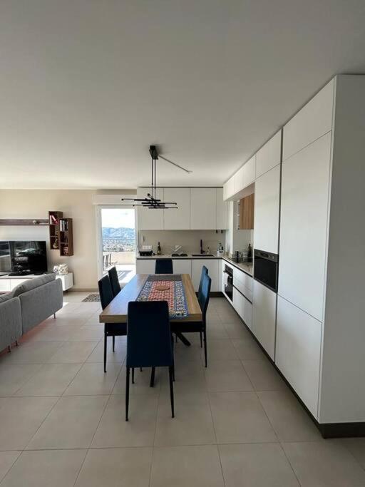 Superbe Appartement 3 Chambres A Grasse Exterior photo